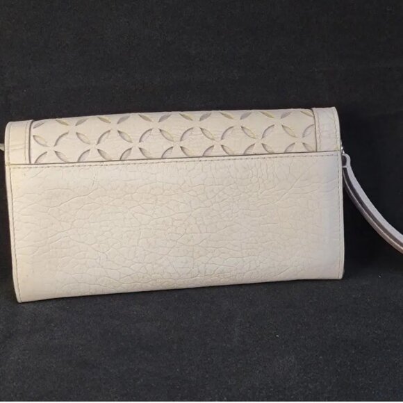 Kate Spade Off-White Leather Wrist Wallet — Large Cream Designer Wristlet - Picture 2 of 10